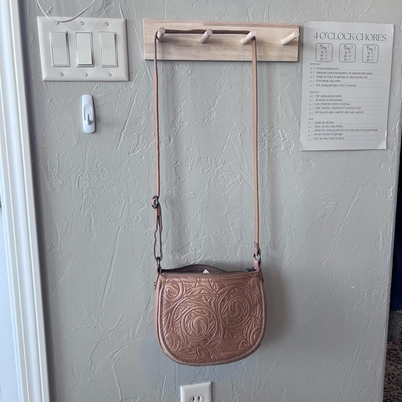 The Sak Leather Purse - Picture 8 of 9